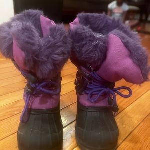 Durable Snow boots! Purple, size US 10 in kids. warm, soft fur on the inside